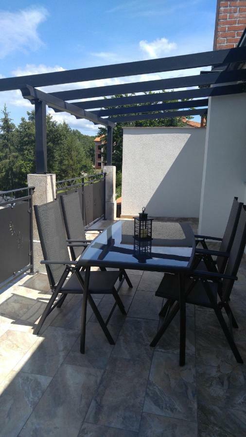 Apartmani Roberta Jurdani Bagian luar foto