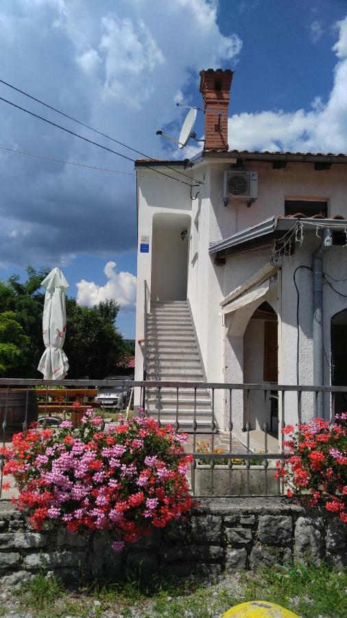 Apartmani Roberta Jurdani Bagian luar foto