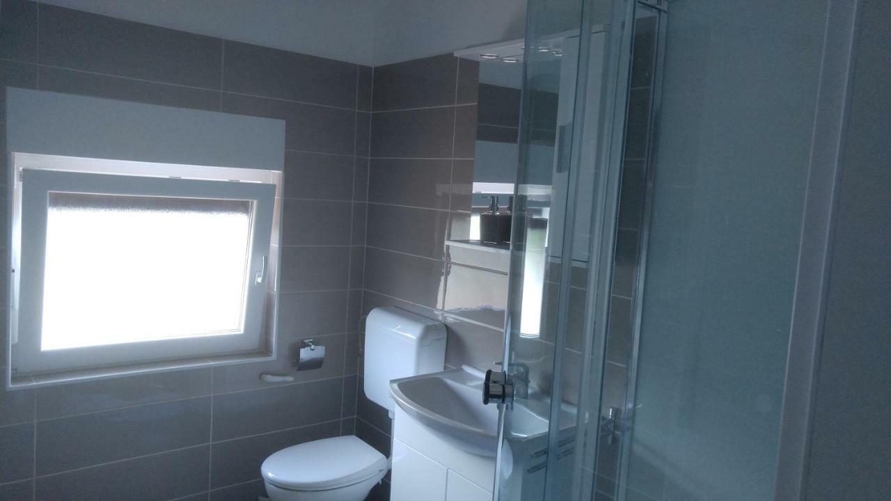 Apartmani Roberta Jurdani Bagian luar foto